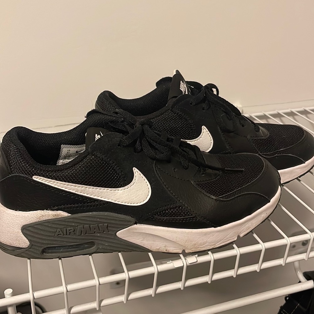 Nike AirMax Gym Shoes